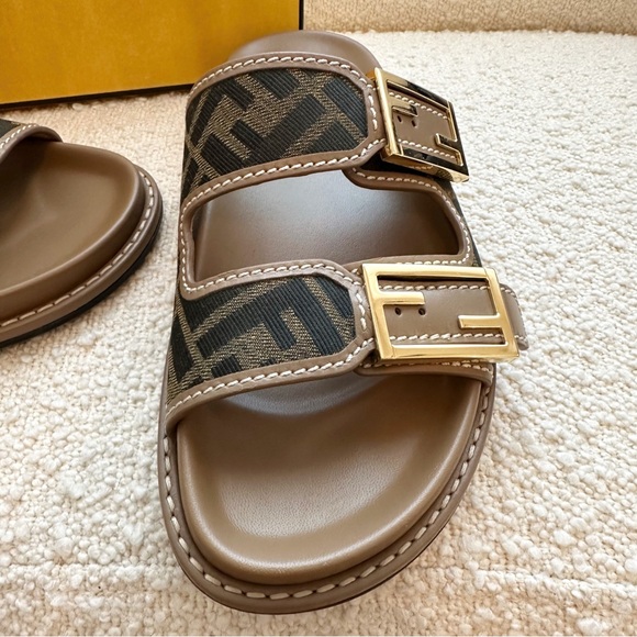 Fendi Feel Jacquard Sandal, Slides, Shoes - Picture 10 of 16